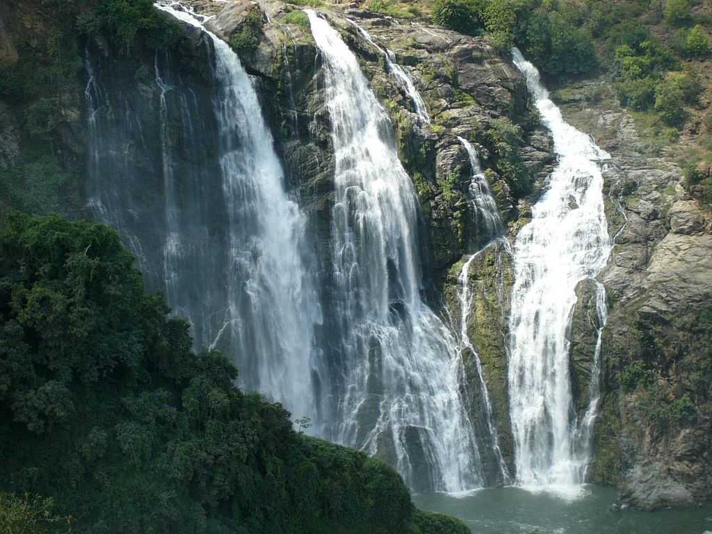 Shivanasamudra Waterfalls
