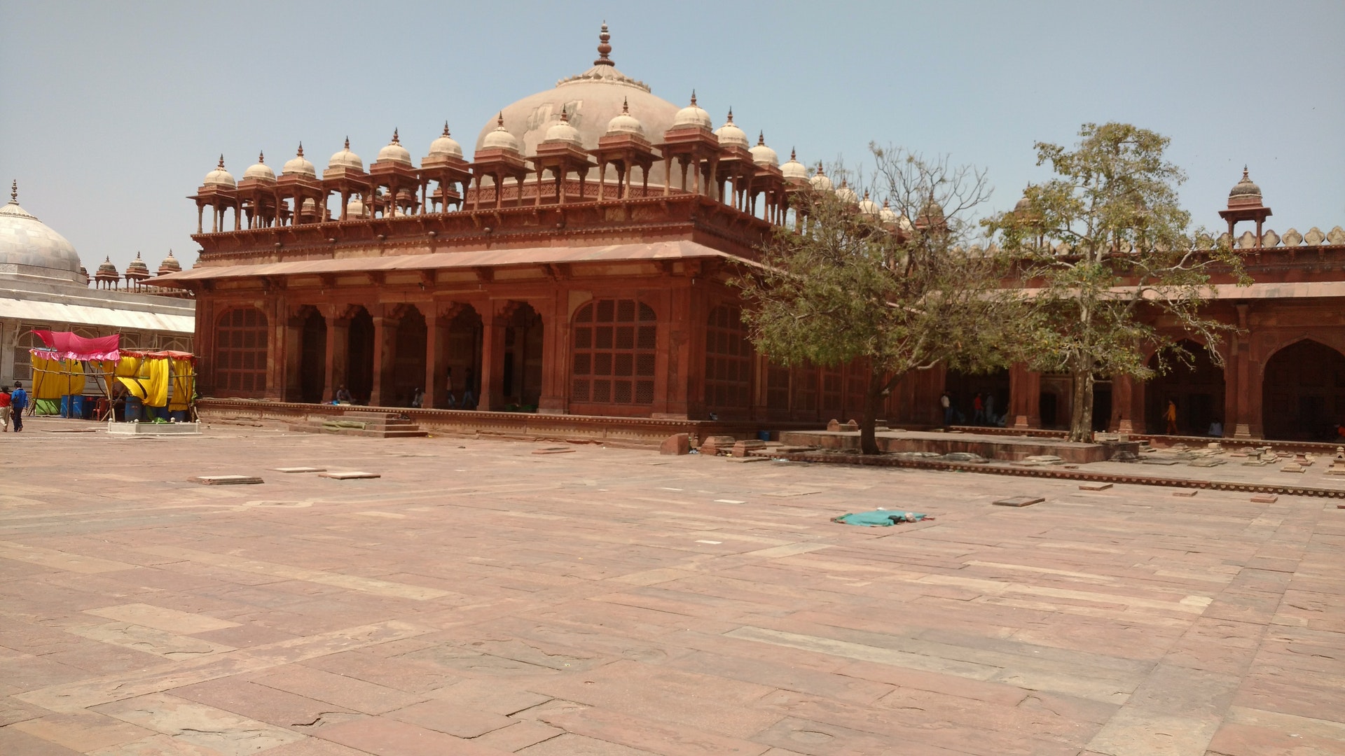 Fatehpur Sikri - TravelnTrails
