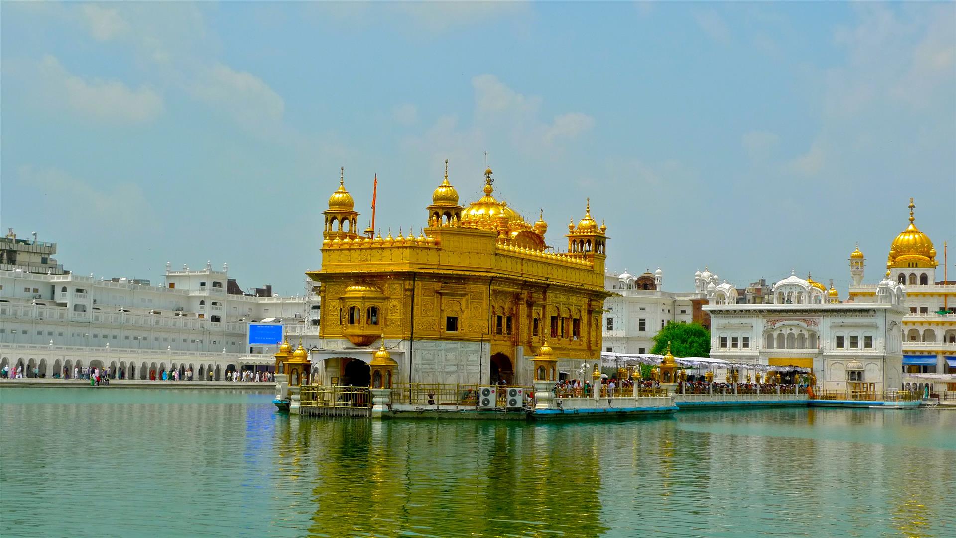 Golden_Temple_in_Amritsar_Punjab_TravelnTrails
